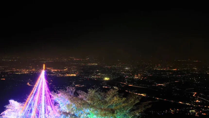 筑波山から眺める関東平野の美しい夜景 | 茨城県つくば市