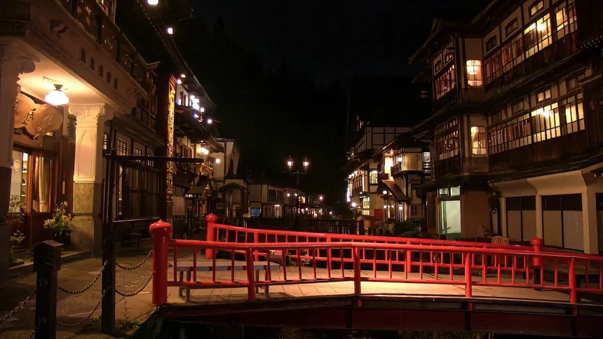 銀山温泉のノスタルジックな風景 | 山形県尾花沢市