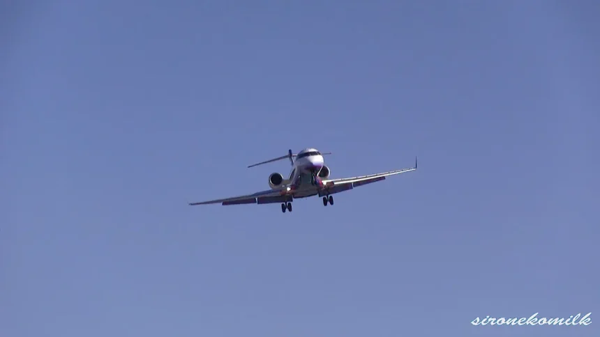 強風の仙台空港で離着陸をする13機の飛行機映像集