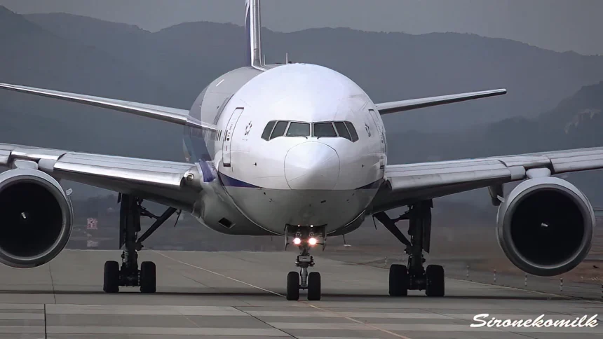 全日本空輸の大型旅客機 ボーイング777が仙台空港で離着陸