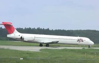 元黒澤レインボー2号機 日本航空のマクドネル・ダグラスMD-90-30